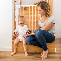 BABY ONO dětská zábrana do dveří nebo na schody bílá