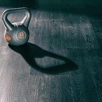 Kettlebell  činka 8 kg MOVIT