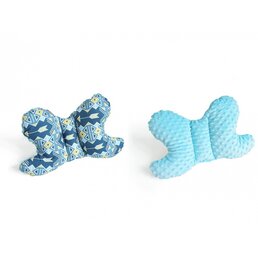 BABY NELLYS dětský polštářek z minky MOTÝLEK modrá
